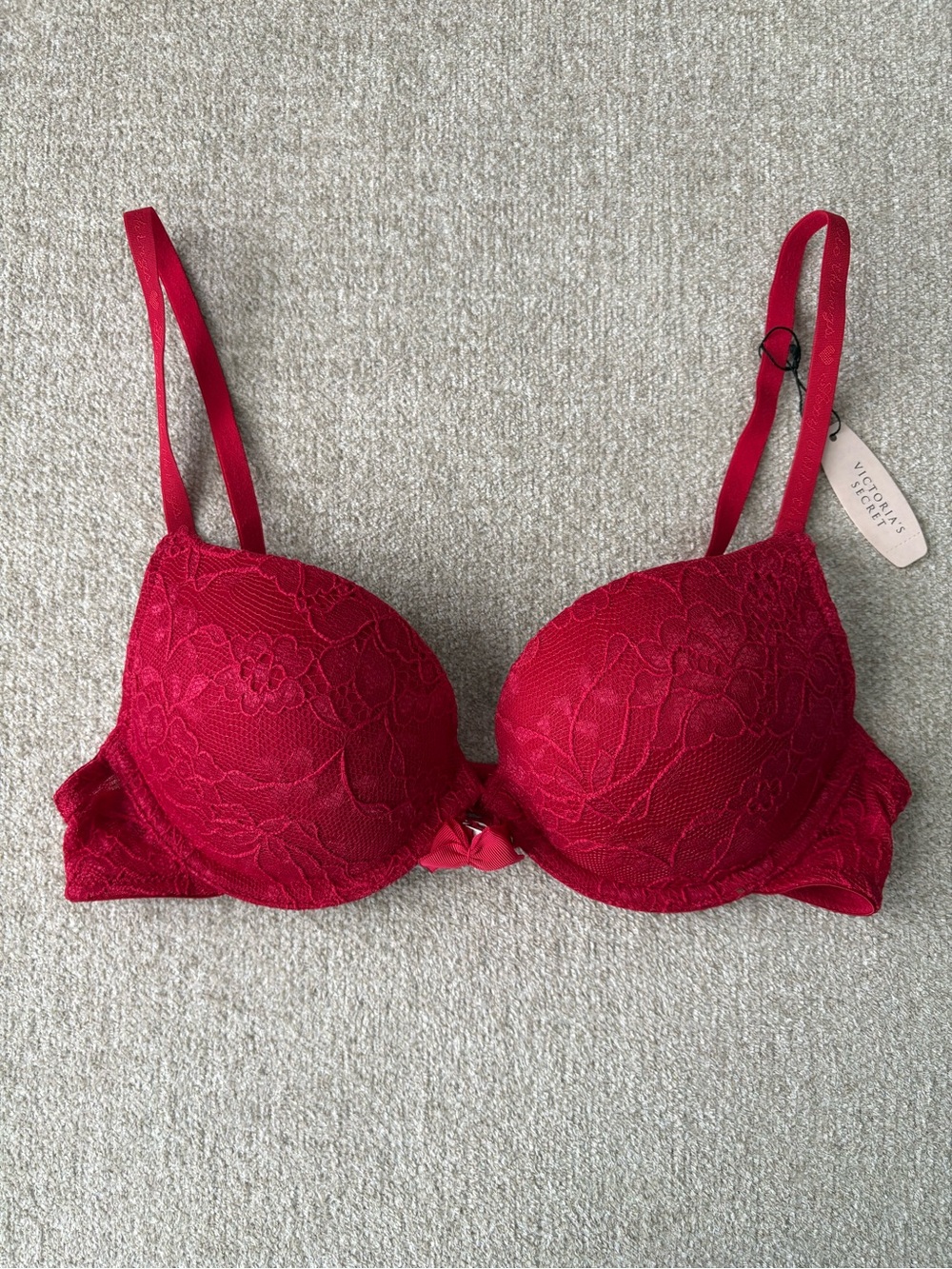 New Victoria's Secret Crimson Lace Push-Up Bra with Removable Straps 34B